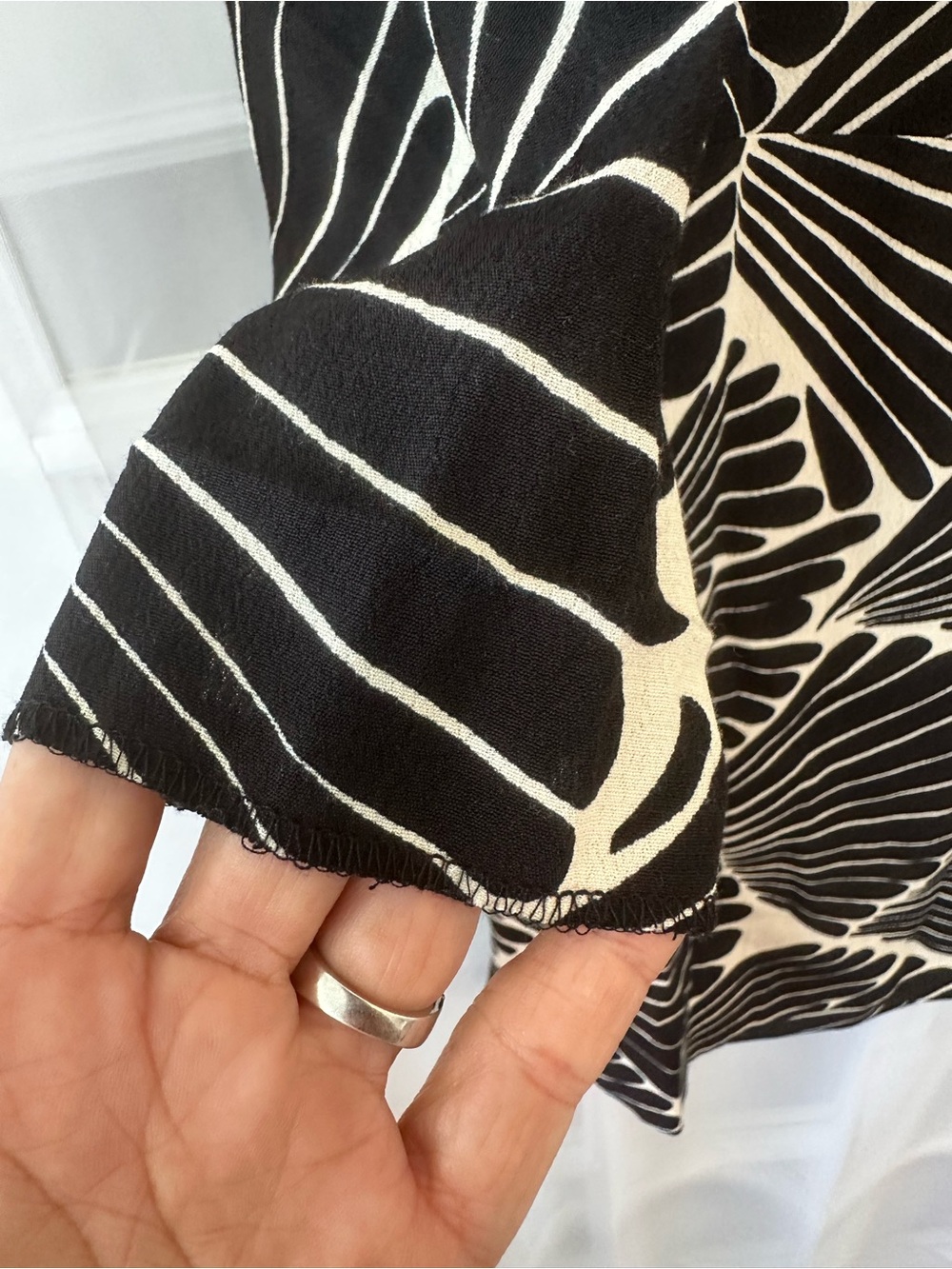 J.Crew Black White Shell Print Shift Dress Size 8 Rayon Lined 3/4 Sleeve - Picture 7 of 9